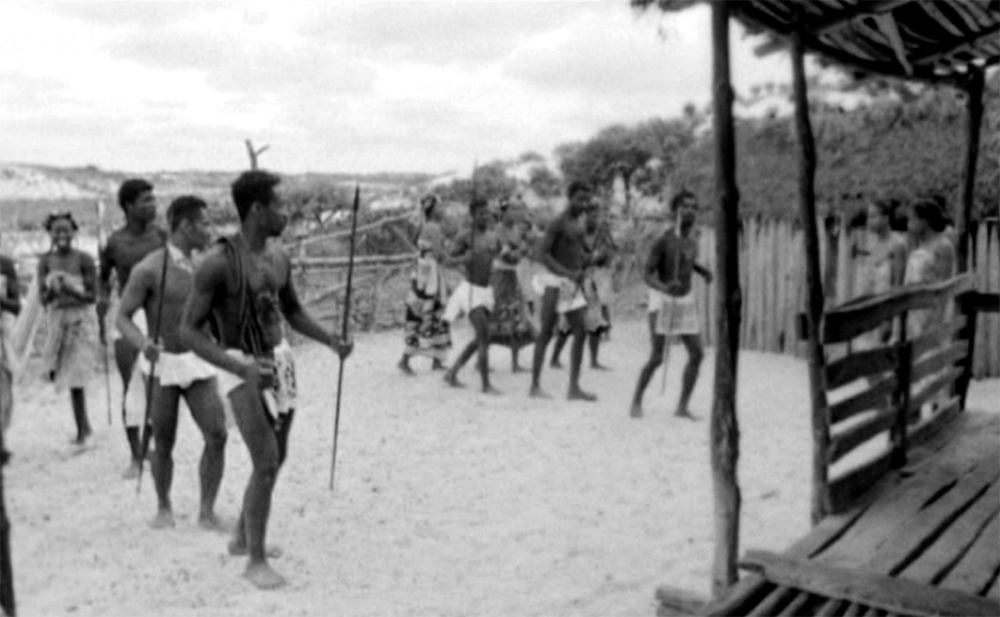 Tribal Rituals on Sand Dunes Alexander Abela’s Makibefo as a Transcultural Appropriation of Shakespeare’s Macbeth Udo Bomnüter, Literature Film Quarterly